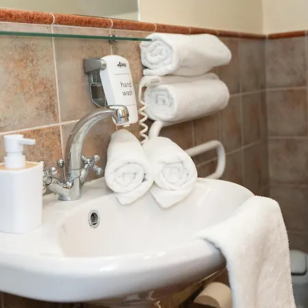 Old Town Market , Self Check-in * فيلنيوس