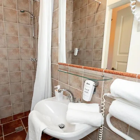 Old Town Market , Self Check-in Вільнюс