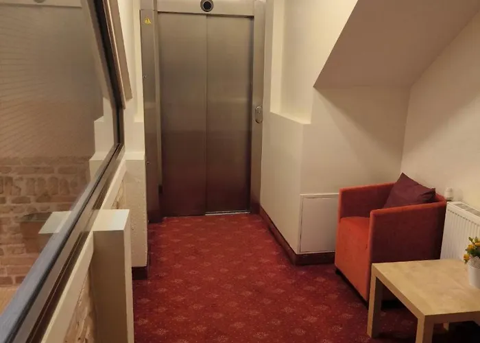 Old Town Market , Self Check-in * Vilnius