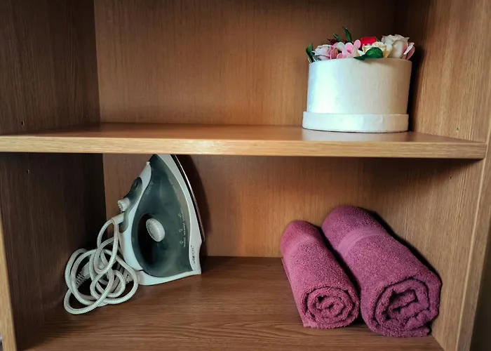 Old Town Market , Self Check-in