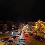 Old Town Market , Self Check-in Вильнюс